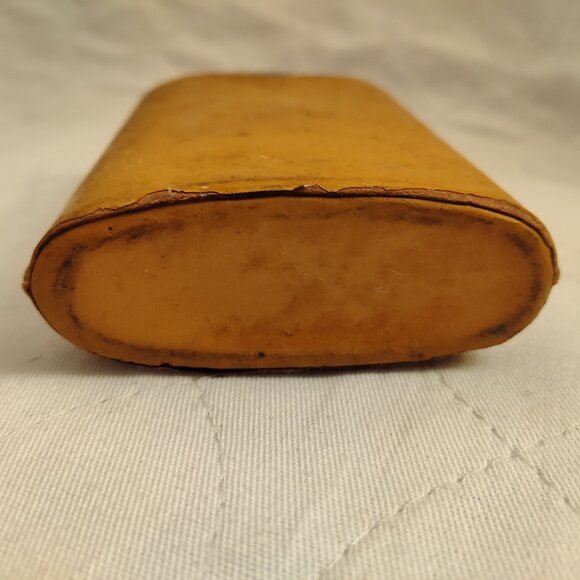VINTAGE MANIWAKI FLASK Covered in handmade leather ***RARE*** - Picture 7 of 7